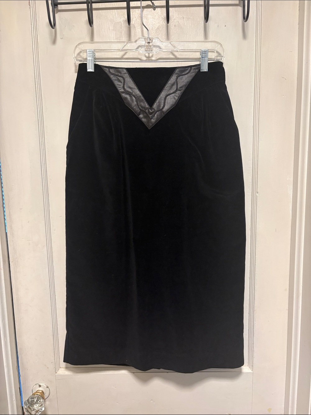 Vintage Goth Academia Witchcore Black Velvet Midi Skirt with V-Waist Detail 12